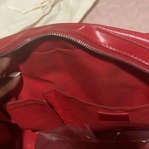 Louis Vuitton leather bag. 100% authentic